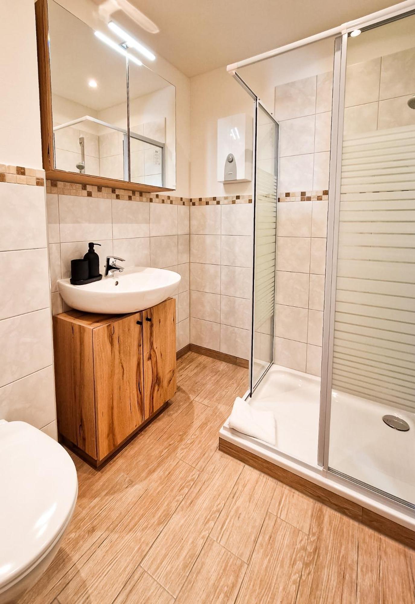 Studio Am Duernbach - Modern, Ruhig & Zentral Am Schliersee Mit Parkplatz Екстер'єр фото